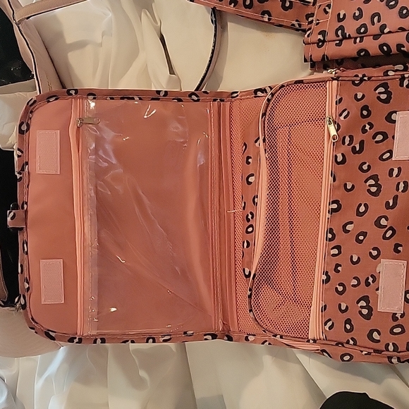 Brand New Matching travel bags / lunch cooler - Picture 2 of 4